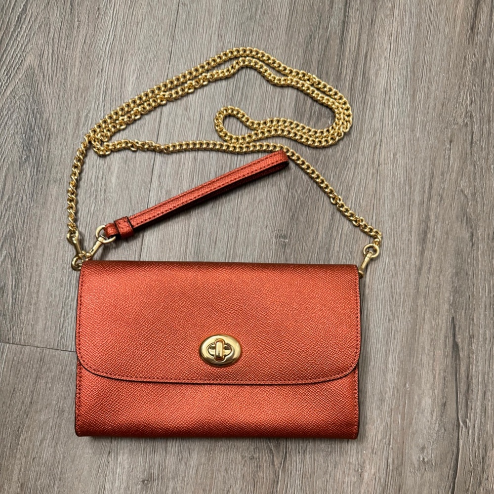 COACH Marlow Turnlock Wallet on Chain Crossbody Wristlet Bag